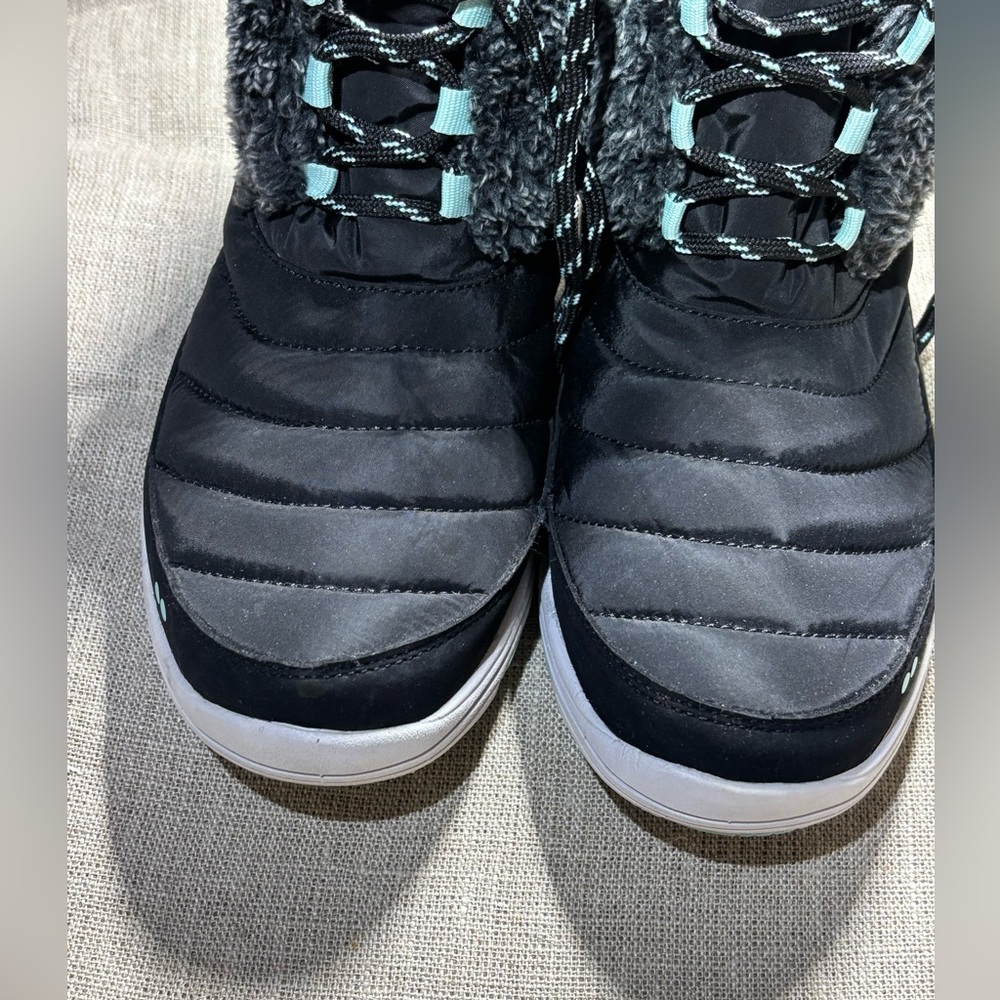Ryka Black Winter Boots with Teal Highlights - Picture 3 of 11